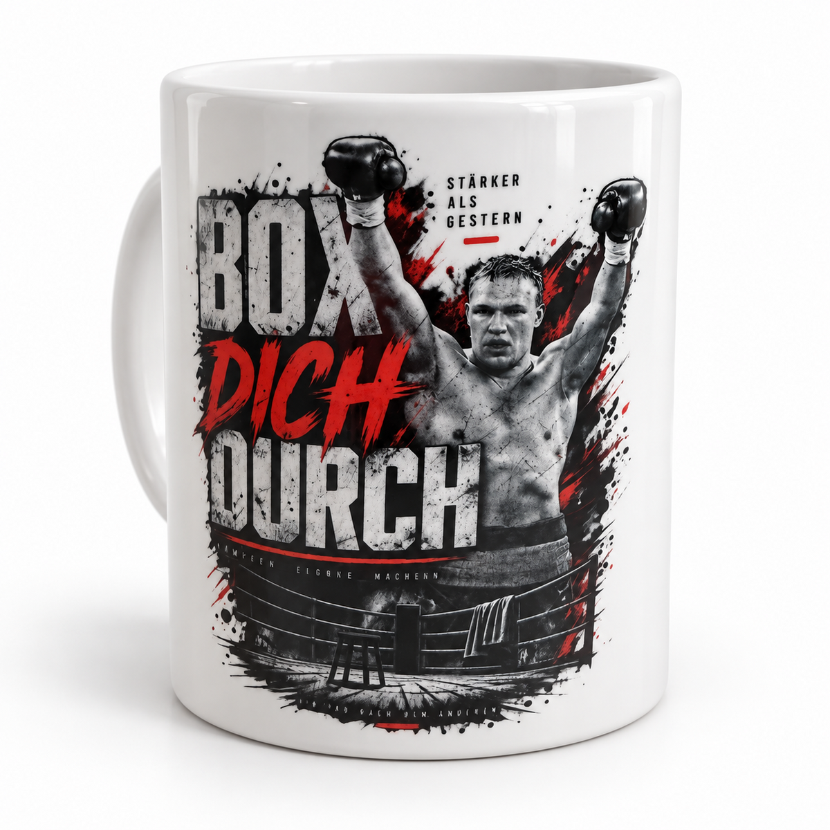 Axel-Schulz-Tasse Box dich durch – schräge Ansicht mit Griff links