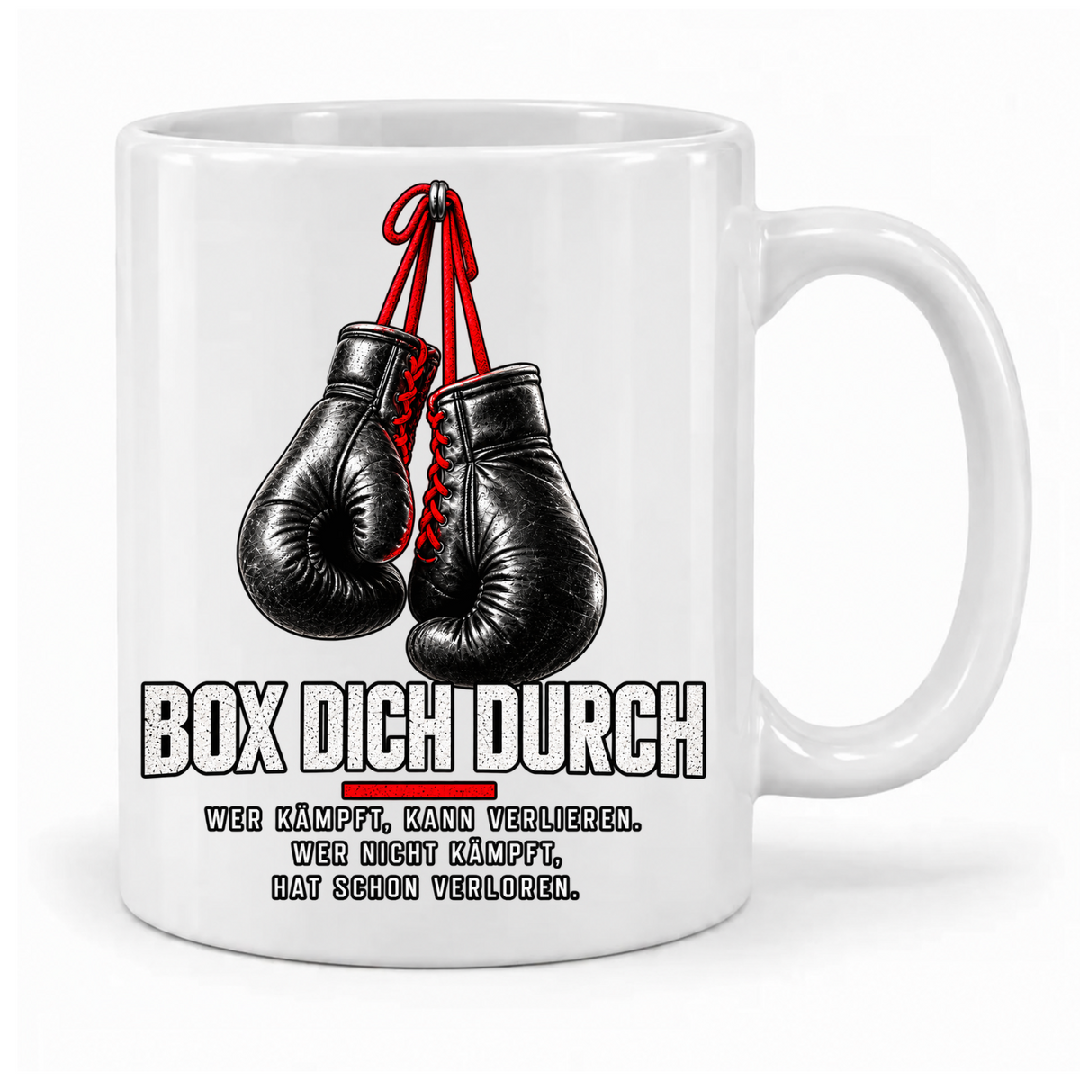 Weiße Axel-Schulz-Tasse mit schwarzen Boxhandschuhen, roten Schnürungen und Schriftzug „Box dich durch“, Griff rechts