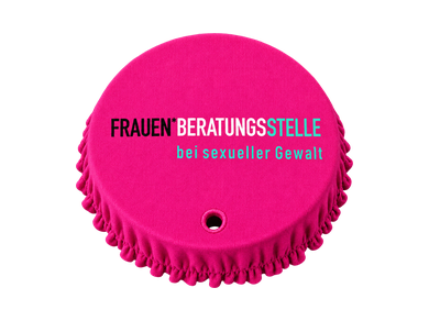 Pinker individuell gestalteter KO STOP Getränkeschutz für Frauennotruf Salzburg – Frauenberatungsstelle bei sexueller Gewalt