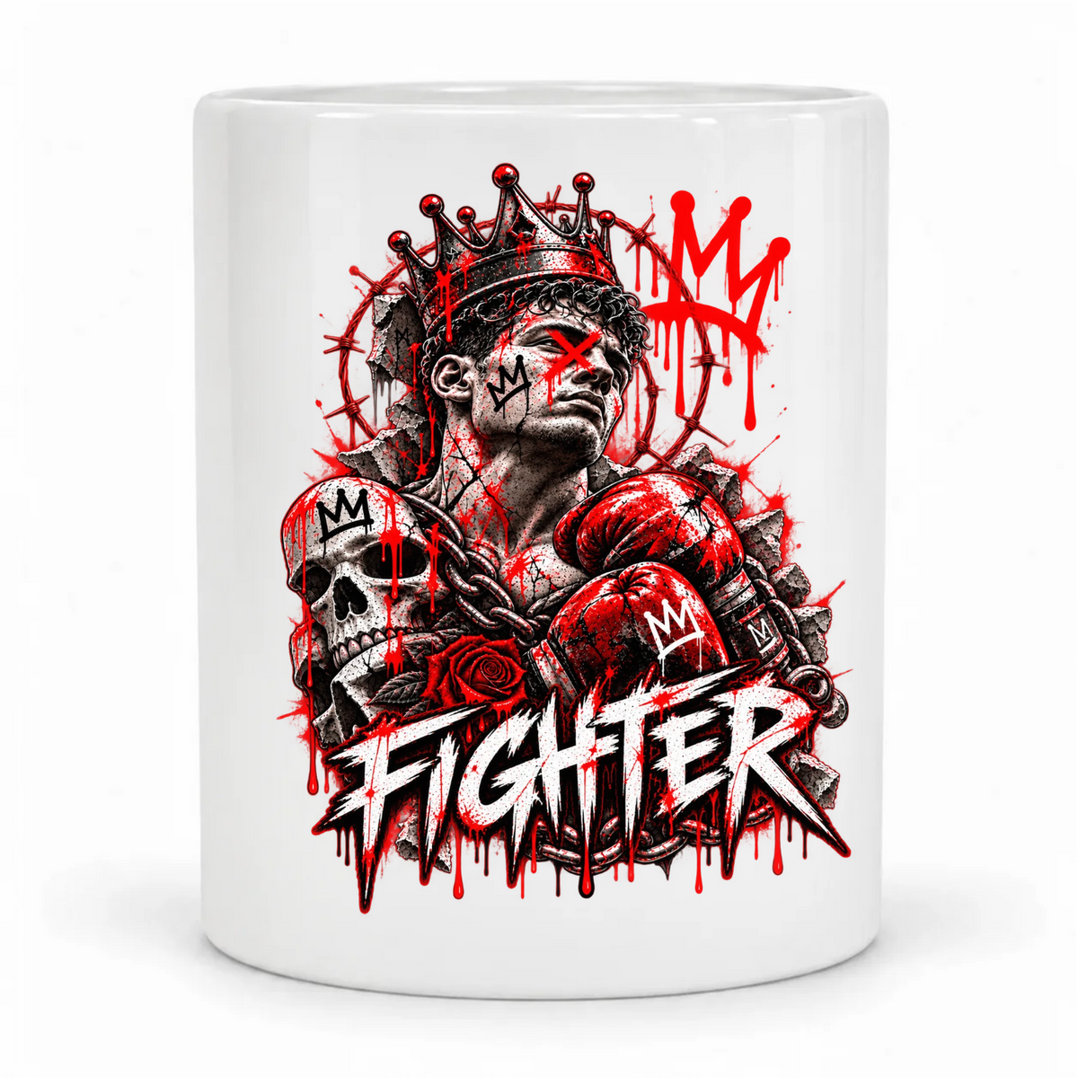 Weiße Krayo-Art-Tasse mit mittigem Fighter-Motiv, gekrönter Figur, Boxhandschuhen und Totenkopf; Motiv gegenüber dem Henkel.